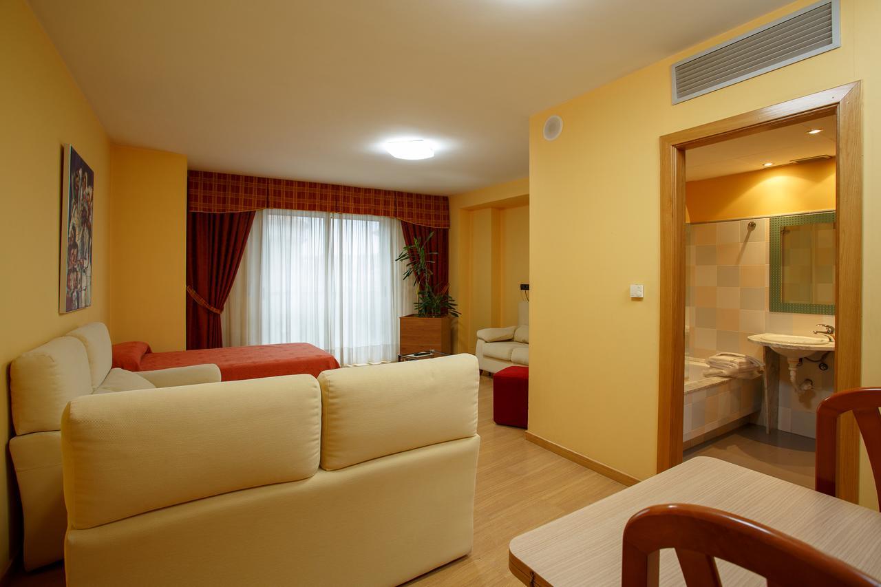 Hotel Restaurante Pontinas Lalín Εξωτερικό φωτογραφία
